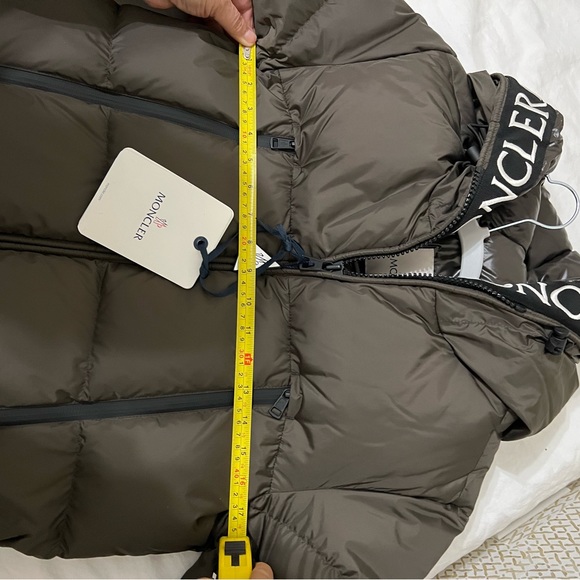 Moncler Montcla Puffer Jacket - Picture 8 of 16
